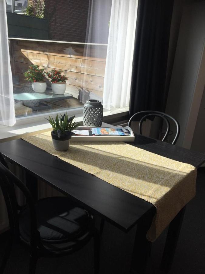 Studio met woonslaapkamer,keuken en badkamer Dreefje 5 Westkapelle Buitenkant foto